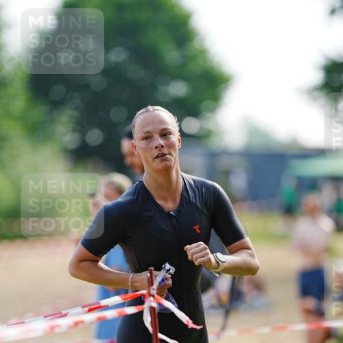 21.06.2026 - 29. Vierlanden-Triathlon LAZAROV Photography http://msf.ph/oto/9861880 21.06.2026 09:08:22 Schwimmen 224, 228, 1354 meine-sportfotos.de