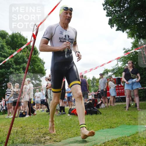 21.06.2026 - 29. Vierlanden-Triathlon LAZAROV Photography http://msf.ph/oto/9861893 21.06.2026 13:24:16 Schwimmen 1187, 1195 meine-sportfotos.de