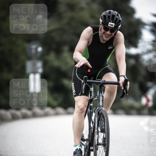 21.06.2026 - 29. Vierlanden-Triathlon H.Heesch http://msf.ph/oto/9861913 21.06.2026 12:10:06 Radfahren 650, 692, 699, 745, 788 meine-sportfotos.de