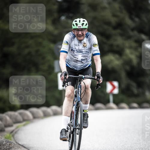21.06.2026 - 29. Vierlanden-Triathlon H.Heesch http://msf.ph/oto/9861923 21.06.2026 12:10:14 Radfahren 19, 710, 905 meine-sportfotos.de