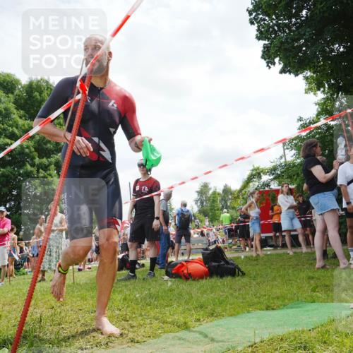 21.06.2026 - 29. Vierlanden-Triathlon LAZAROV Photography http://msf.ph/oto/9861938 21.06.2026 13:25:46 Schwimmen 1097, 1192 meine-sportfotos.de