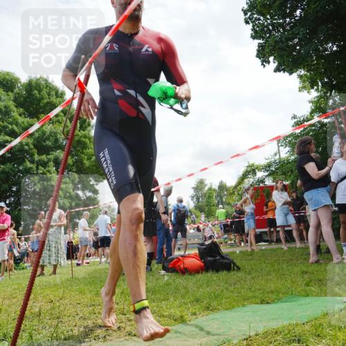 21.06.2026 - 29. Vierlanden-Triathlon LAZAROV Photography http://msf.ph/oto/9861941 21.06.2026 13:25:46 Schwimmen 1097, 1192 meine-sportfotos.de