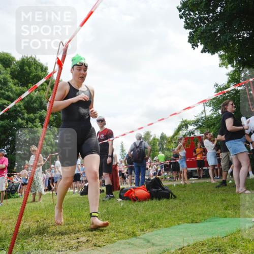 21.06.2026 - 29. Vierlanden-Triathlon LAZAROV Photography http://msf.ph/oto/9861945 21.06.2026 13:26:00 Schwimmen 1177 meine-sportfotos.de