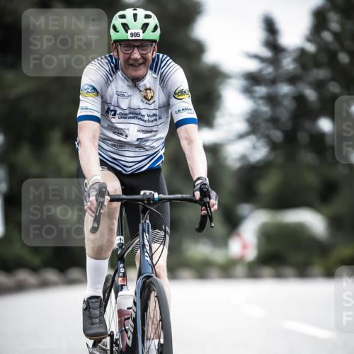 21.06.2026 - 29. Vierlanden-Triathlon H.Heesch http://msf.ph/oto/9861951 21.06.2026 12:10:14 Radfahren 19, 710, 905 meine-sportfotos.de