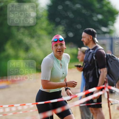 21.06.2026 - 29. Vierlanden-Triathlon LAZAROV Photography http://msf.ph/oto/9861957 21.06.2026 09:09:44 Schwimmen 266 meine-sportfotos.de