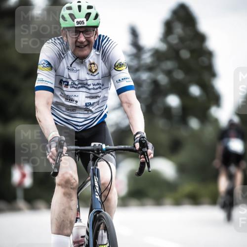 21.06.2026 - 29. Vierlanden-Triathlon H.Heesch http://msf.ph/oto/9861961 21.06.2026 12:10:15 Radfahren 19, 54, 710, 905 meine-sportfotos.de