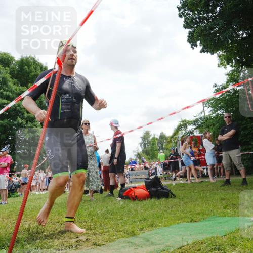 21.06.2026 - 29. Vierlanden-Triathlon LAZAROV Photography http://msf.ph/oto/9861969 21.06.2026 13:26:26 Schwimmen 1201, 1209 meine-sportfotos.de