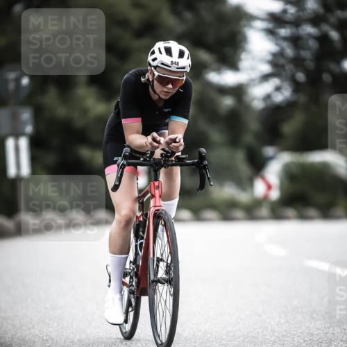 21.06.2026 - 29. Vierlanden-Triathlon H.Heesch http://msf.ph/oto/9862023 21.06.2026 12:10:33 Radfahren 830, 848, 888 meine-sportfotos.de