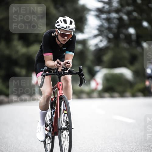 21.06.2026 - 29. Vierlanden-Triathlon H.Heesch http://msf.ph/oto/9862028 21.06.2026 12:10:33 Radfahren 830, 848, 888 meine-sportfotos.de