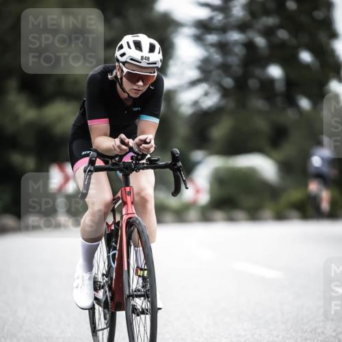 21.06.2026 - 29. Vierlanden-Triathlon H.Heesch http://msf.ph/oto/9862030 21.06.2026 12:10:33 Radfahren 830, 848, 888 meine-sportfotos.de
