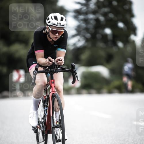 21.06.2026 - 29. Vierlanden-Triathlon H.Heesch http://msf.ph/oto/9862033 21.06.2026 12:10:33 Radfahren 830, 848, 888 meine-sportfotos.de