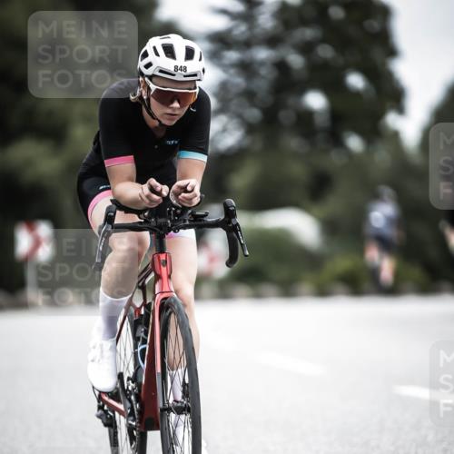 21.06.2026 - 29. Vierlanden-Triathlon H.Heesch http://msf.ph/oto/9862035 21.06.2026 12:10:33 Radfahren 830, 848, 888 meine-sportfotos.de