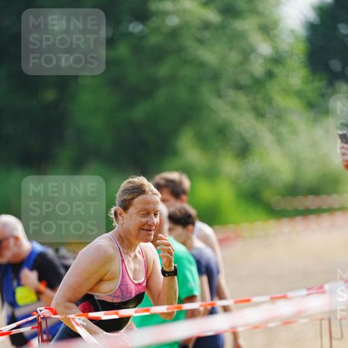 21.06.2026 - 29. Vierlanden-Triathlon LAZAROV Photography http://msf.ph/oto/9862036 21.06.2026 09:10:40 Schwimmen 239, 267, 271, 284, 293, 298, 301 meine-sportfotos.de