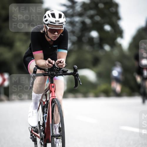 21.06.2026 - 29. Vierlanden-Triathlon H.Heesch http://msf.ph/oto/9862038 21.06.2026 12:10:33 Radfahren 830, 848, 888 meine-sportfotos.de