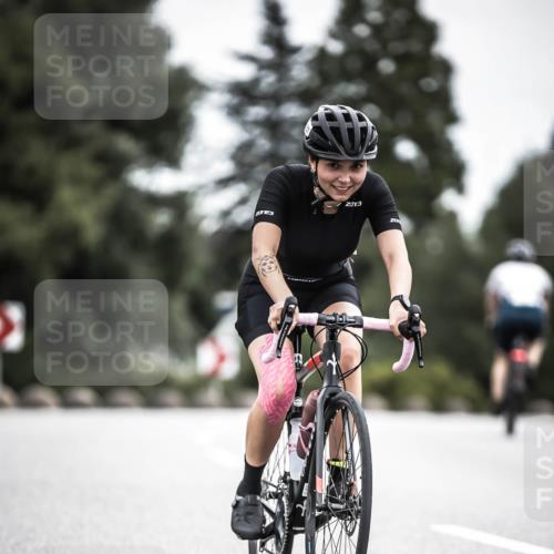 21.06.2026 - 29. Vierlanden-Triathlon H.Heesch http://msf.ph/oto/9862061 21.06.2026 12:10:48 Radfahren 237, 787, 814 meine-sportfotos.de