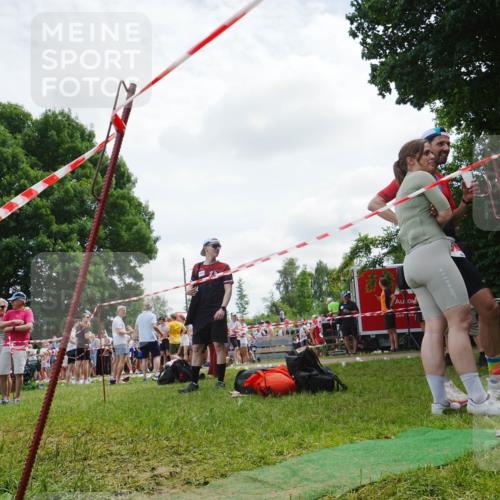 21.06.2026 - 29. Vierlanden-Triathlon LAZAROV Photography http://msf.ph/oto/9862063 21.06.2026 13:27:42 Schwimmen 1168, 1202, 1210, 1226 meine-sportfotos.de