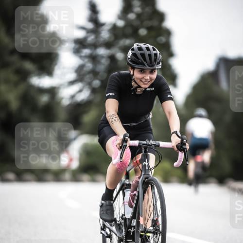 21.06.2026 - 29. Vierlanden-Triathlon H.Heesch http://msf.ph/oto/9862068 21.06.2026 12:10:48 Radfahren 237, 787, 814 meine-sportfotos.de