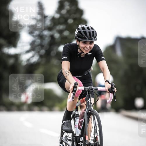 21.06.2026 - 29. Vierlanden-Triathlon H.Heesch http://msf.ph/oto/9862072 21.06.2026 12:10:48 Radfahren 237, 787, 814 meine-sportfotos.de