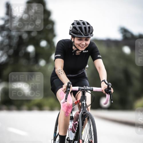 21.06.2026 - 29. Vierlanden-Triathlon H.Heesch http://msf.ph/oto/9862080 21.06.2026 12:10:48 Radfahren 237, 787, 814 meine-sportfotos.de