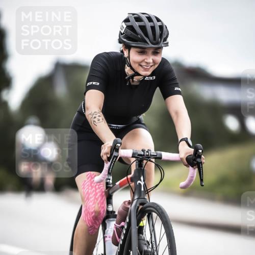 21.06.2026 - 29. Vierlanden-Triathlon H.Heesch http://msf.ph/oto/9862091 21.06.2026 12:10:49 Radfahren 237, 787, 814 meine-sportfotos.de