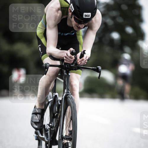 21.06.2026 - 29. Vierlanden-Triathlon H.Heesch http://msf.ph/oto/9862140 21.06.2026 12:11:00 Radfahren 841, 853, 968 meine-sportfotos.de