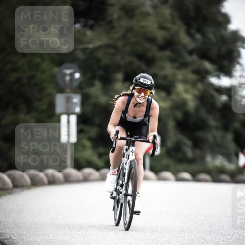 21.06.2026 - 29. Vierlanden-Triathlon H.Heesch http://msf.ph/oto/9862142 21.06.2026 12:11:22 Radfahren 689, 869 meine-sportfotos.de