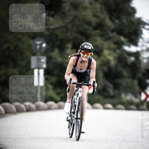 21.06.2026 - 29. Vierlanden-Triathlon H.Heesch http://msf.ph/oto/9862144 21.06.2026 12:11:22 Radfahren 689, 869 meine-sportfotos.de
