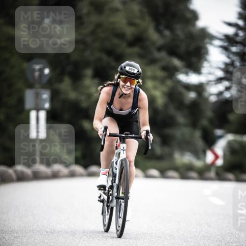 21.06.2026 - 29. Vierlanden-Triathlon H.Heesch http://msf.ph/oto/9862152 21.06.2026 12:11:23 Radfahren 689, 869 meine-sportfotos.de