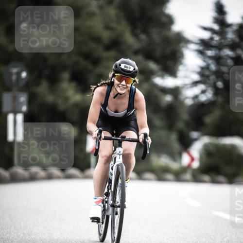 21.06.2026 - 29. Vierlanden-Triathlon H.Heesch http://msf.ph/oto/9862161 21.06.2026 12:11:23 Radfahren 689, 869 meine-sportfotos.de
