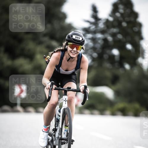 21.06.2026 - 29. Vierlanden-Triathlon H.Heesch http://msf.ph/oto/9862174 21.06.2026 12:11:23 Radfahren 689, 869 meine-sportfotos.de