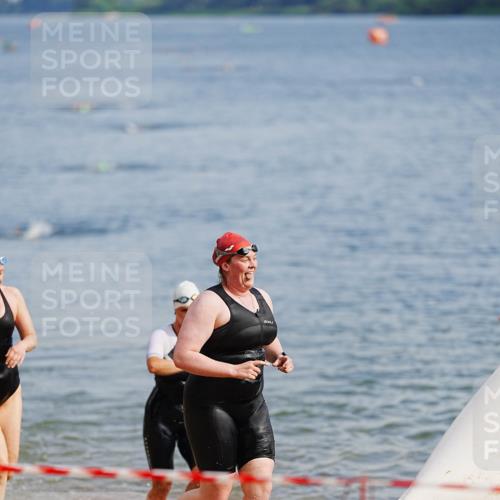 21.06.2026 - 29. Vierlanden-Triathlon LAZAROV Photography http://msf.ph/oto/9862200 21.06.2026 09:13:04 Schwimmen 280 meine-sportfotos.de