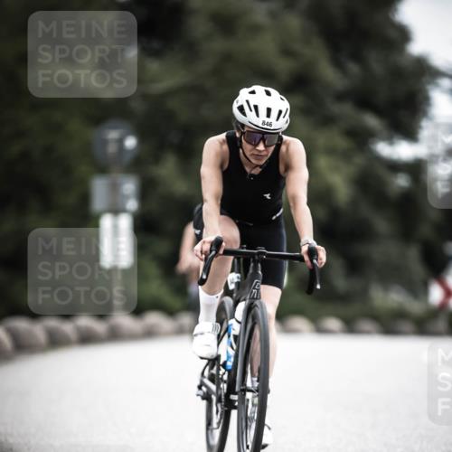 21.06.2026 - 29. Vierlanden-Triathlon H.Heesch http://msf.ph/oto/9862222 21.06.2026 12:11:32 Radfahren 230, 846, 859, 870 meine-sportfotos.de