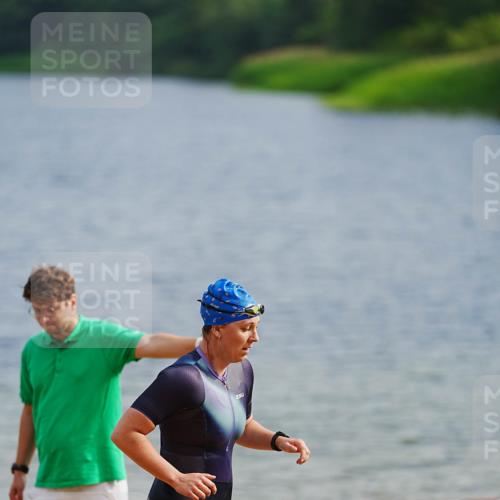 21.06.2026 - 29. Vierlanden-Triathlon LAZAROV Photography http://msf.ph/oto/9862233 21.06.2026 09:13:09 Schwimmen 227, 230, 280 meine-sportfotos.de
