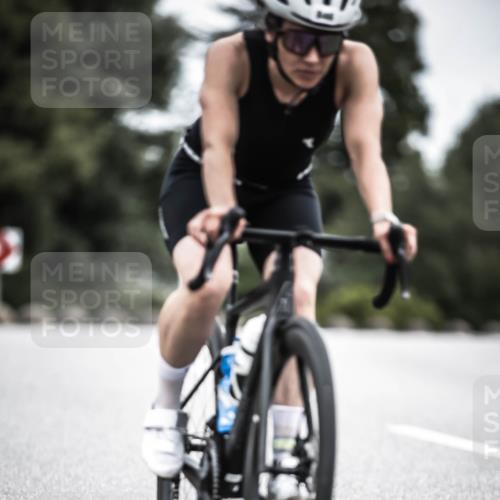 21.06.2026 - 29. Vierlanden-Triathlon H.Heesch http://msf.ph/oto/9862241 21.06.2026 12:11:33 Radfahren 230, 846, 859, 870, 881 meine-sportfotos.de