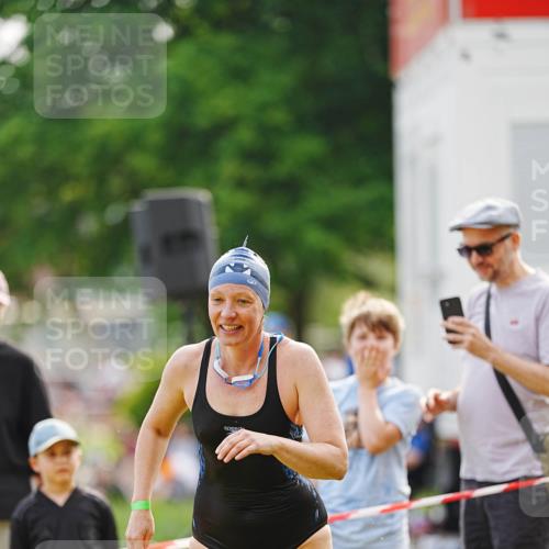 21.06.2026 - 29. Vierlanden-Triathlon LAZAROV Photography http://msf.ph/oto/9862257 21.06.2026 09:13:19 Schwimmen 227, 230, 280, 292 meine-sportfotos.de
