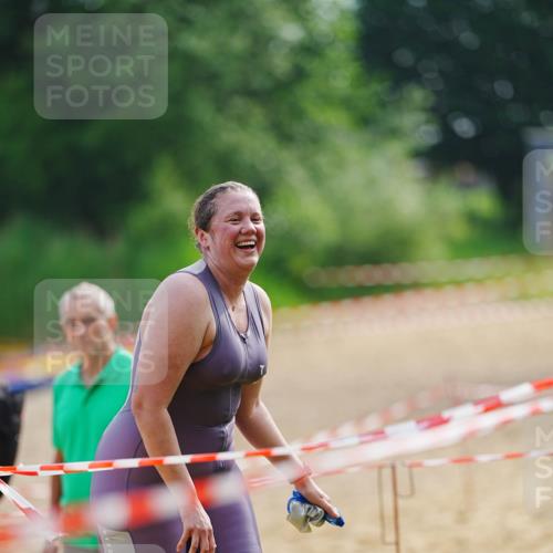 21.06.2026 - 29. Vierlanden-Triathlon LAZAROV Photography http://msf.ph/oto/9862278 21.06.2026 09:14:43 Schwimmen 296 meine-sportfotos.de