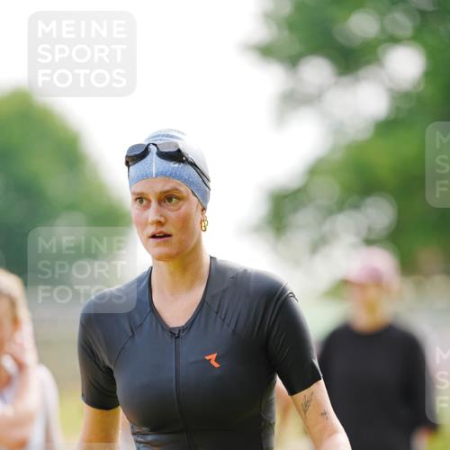 21.06.2026 - 29. Vierlanden-Triathlon LAZAROV Photography http://msf.ph/oto/9862297 21.06.2026 09:16:30 Schwimmen 236, 243, 277 meine-sportfotos.de