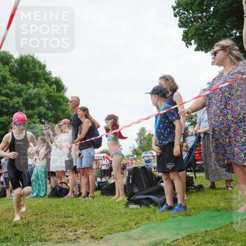 21.06.2026 - 29. Vierlanden-Triathlon LAZAROV Photography http://msf.ph/oto/9862428 21.06.2026 14:48:47 Schwimmen  meine-sportfotos.de