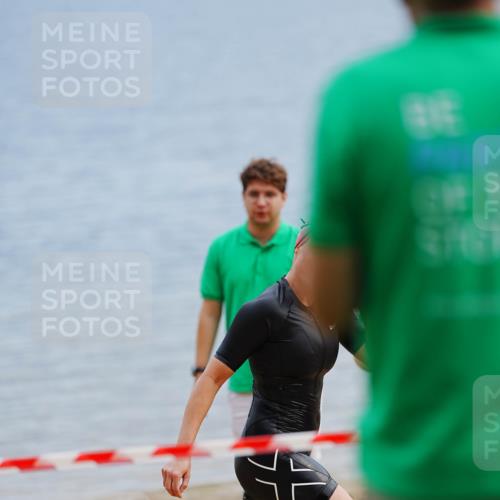 21.06.2026 - 29. Vierlanden-Triathlon LAZAROV Photography http://msf.ph/oto/9862449 21.06.2026 09:22:59 Schwimmen 279 meine-sportfotos.de