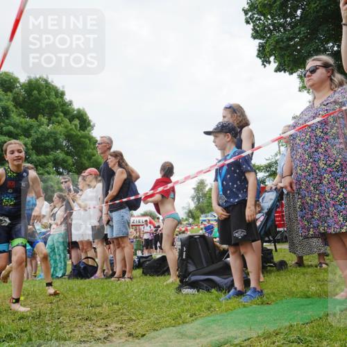 21.06.2026 - 29. Vierlanden-Triathlon LAZAROV Photography http://msf.ph/oto/9862452 21.06.2026 14:48:49 Schwimmen  meine-sportfotos.de