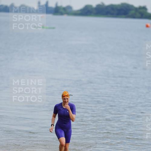 21.06.2026 - 29. Vierlanden-Triathlon LAZAROV Photography http://msf.ph/oto/9862459 21.06.2026 09:23:26 Schwimmen  meine-sportfotos.de
