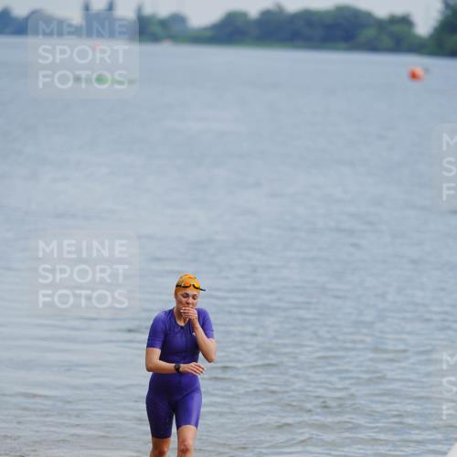 21.06.2026 - 29. Vierlanden-Triathlon LAZAROV Photography http://msf.ph/oto/9862461 21.06.2026 09:23:27 Schwimmen 270 meine-sportfotos.de