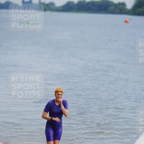 21.06.2026 - 29. Vierlanden-Triathlon LAZAROV Photography http://msf.ph/oto/9862462 21.06.2026 09:23:27 Schwimmen 270 meine-sportfotos.de