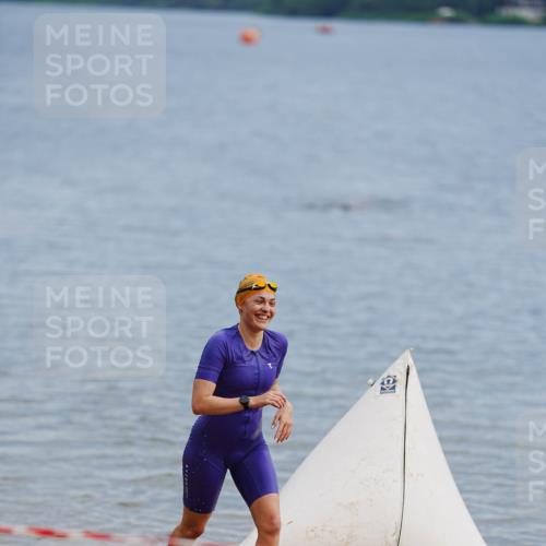 21.06.2026 - 29. Vierlanden-Triathlon LAZAROV Photography http://msf.ph/oto/9862466 21.06.2026 09:23:28 Schwimmen 270 meine-sportfotos.de