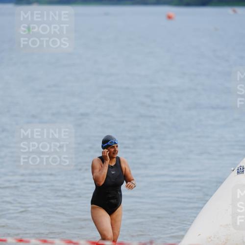 21.06.2026 - 29. Vierlanden-Triathlon LAZAROV Photography http://msf.ph/oto/9862485 21.06.2026 09:24:18 Schwimmen 256 meine-sportfotos.de