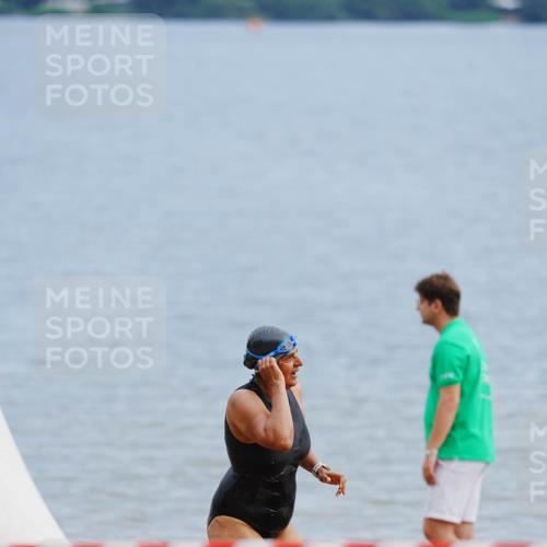21.06.2026 - 29. Vierlanden-Triathlon LAZAROV Photography http://msf.ph/oto/9862493 21.06.2026 09:24:20 Schwimmen 256 meine-sportfotos.de