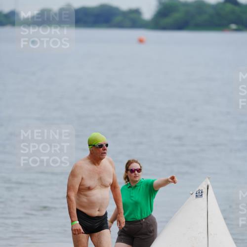 21.06.2026 - 29. Vierlanden-Triathlon LAZAROV Photography http://msf.ph/oto/9862513 21.06.2026 09:28:35 Schwimmen  meine-sportfotos.de