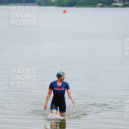 21.06.2026 - 29. Vierlanden-Triathlon LAZAROV Photography http://msf.ph/oto/9862531 21.06.2026 09:36:01 Schwimmen  meine-sportfotos.de