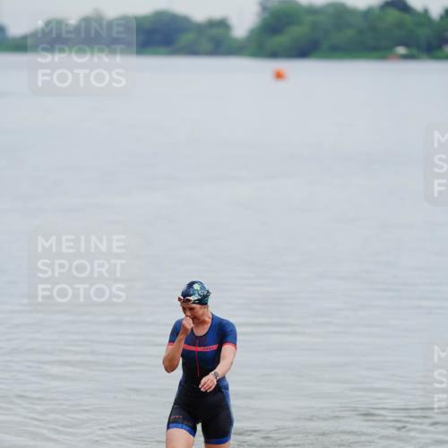 21.06.2026 - 29. Vierlanden-Triathlon LAZAROV Photography http://msf.ph/oto/9862535 21.06.2026 09:36:03 Schwimmen  meine-sportfotos.de