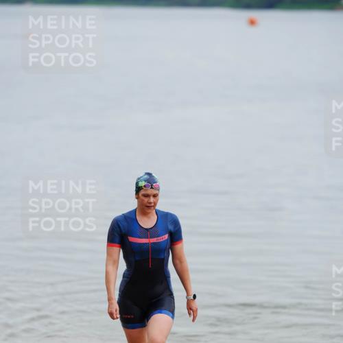21.06.2026 - 29. Vierlanden-Triathlon LAZAROV Photography http://msf.ph/oto/9862543 21.06.2026 09:36:06 Schwimmen  meine-sportfotos.de